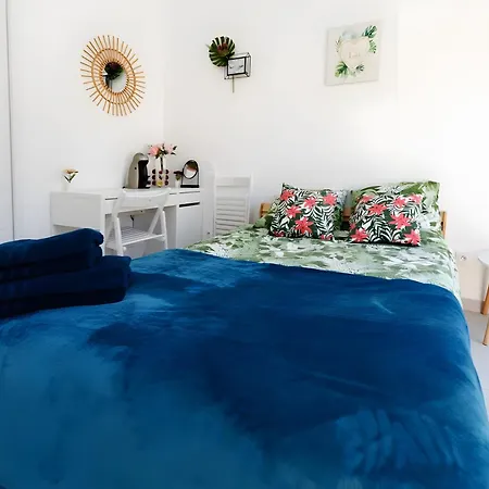 D'hotes Le Cocon De Lily فندق مبيت وإفطار Saint-Avit (Charente)