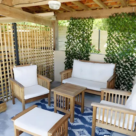فندق مبيت وإفطار D'hotes Le Cocon De Lily Saint-Avit (Charente)