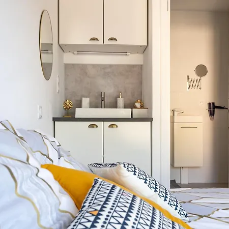 D'hotes Le Cocon De Lily Bed & Breakfast 3*