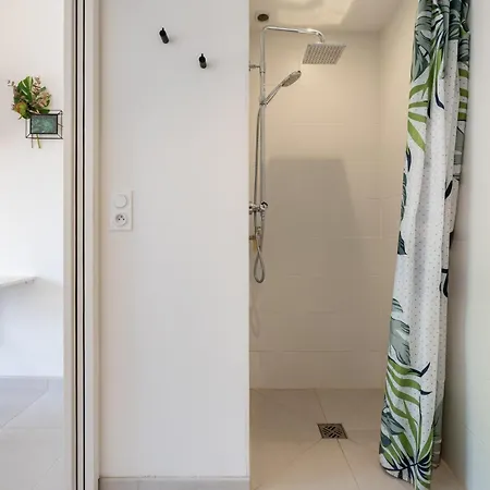 D'hotes Le Cocon De Lily Bed & Breakfast 3*